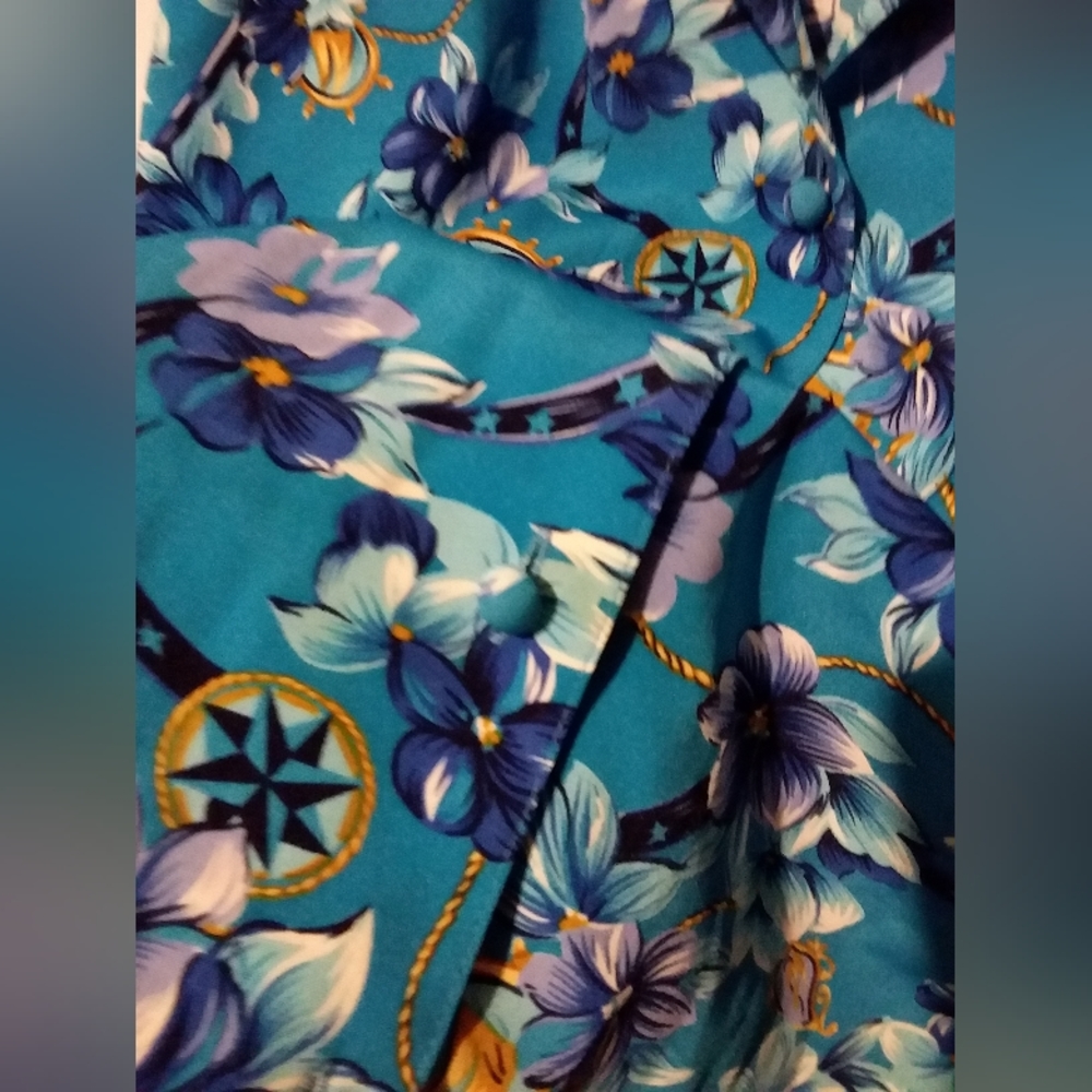 KORET 2 pc plus size floral Skirt & Shirt - Picture 4 of 8